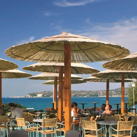 With A Balcony Or Terrace Umag